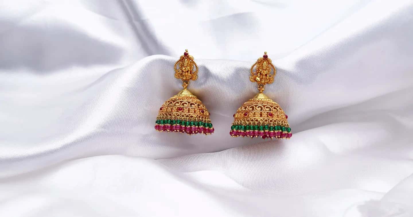 A Complete Style Guide of Trendiest 22k Gold Earrings for Women